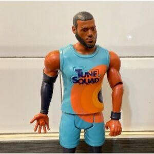 SPACE JAM: A New Legacy - Lebron James Ultimate Tune Squad 12" Figure WORKS